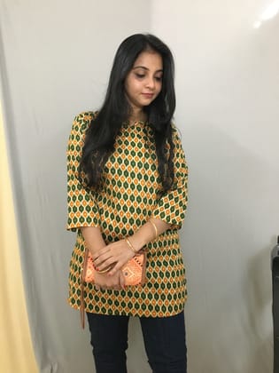 Green Orange Honey Print  Short  Kurti  - Pure Cotton-34 - XS