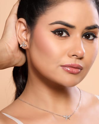 Floral Pendant Western Necklace with Stud Earrings