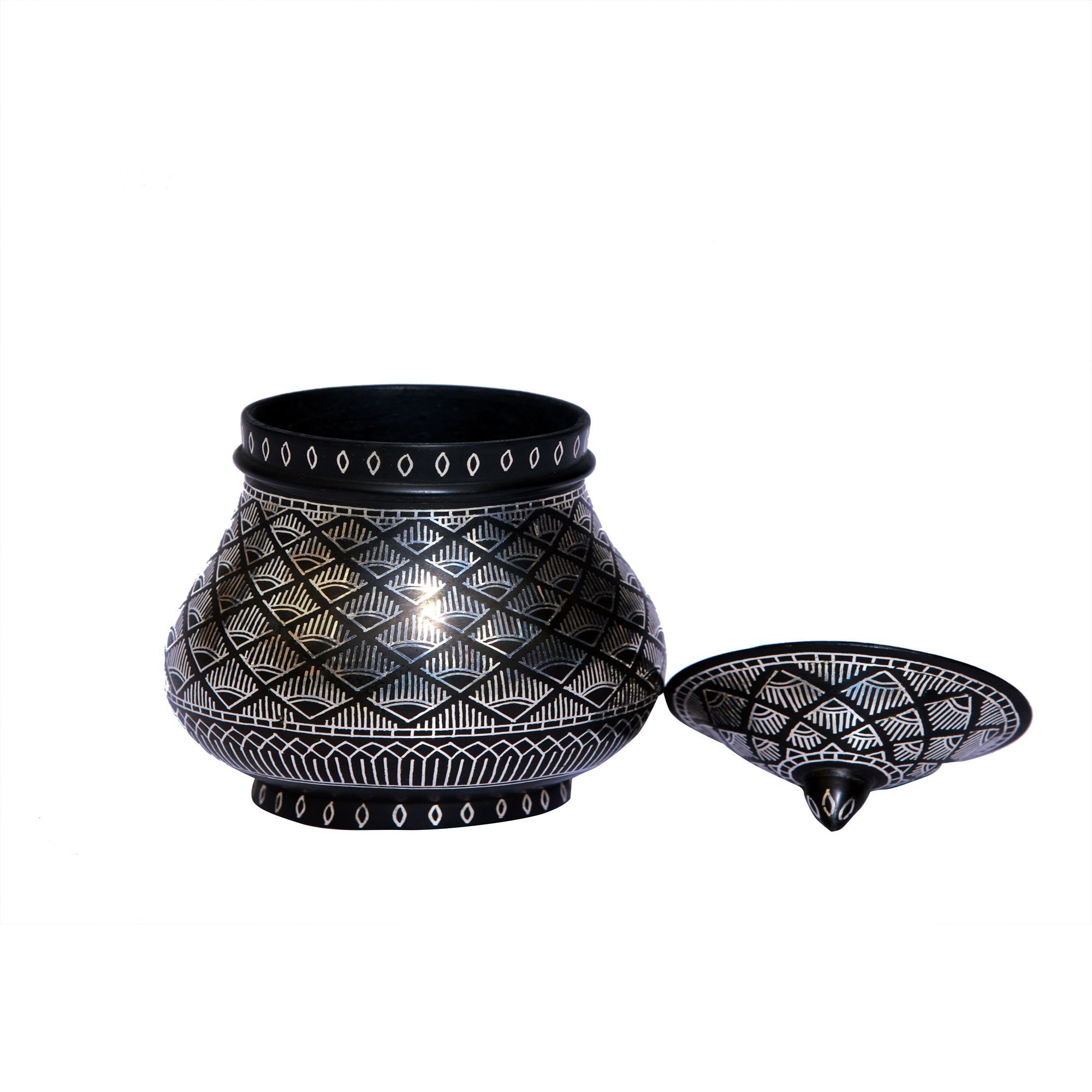 Bidri Jam Pot Tarkashi Work (1TMTDCOKA10217)