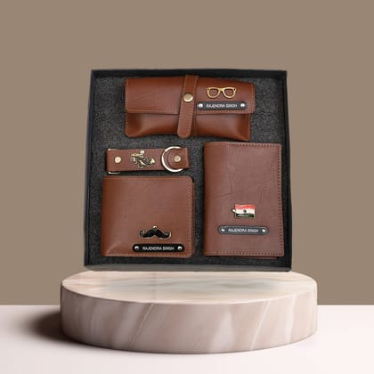 Personalized 4-in-1 Men’s Gift Set Tan – Custom Wallet, Passport Cover, Keychain & Eyewear Case
