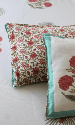 Cotton Gulaab Mughal Print King Size Bedsheet with 2 Pillow Covers-100 * 108