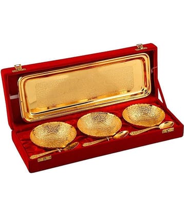 Rangsthali Alluring Gold Plated Brass Tray And Bowl Set (7 Pcs)