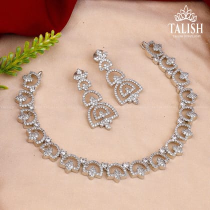 Elegant Silver-Plated Necklace Set with Heart-Shaped American Diamond Stones