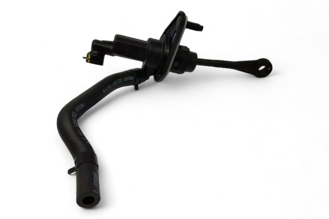 Hyundai/Kia Clutch Master Cylinder AV874506