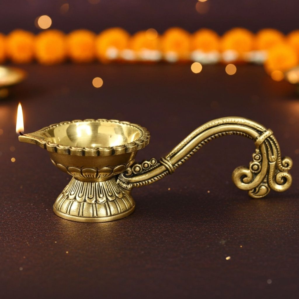 Brass Table Decor Deepak, Oil Lamp  - Devotional Brass Oil Lamp for Home, Height : 3 Inch (BSMAS1503 E)