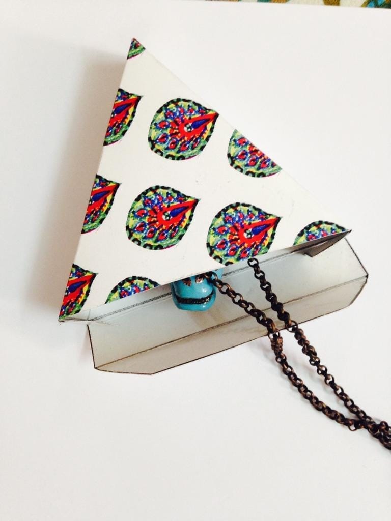 Mor-Pankh Triangle Gift Box - Jewellery Sets | Buy online on ZillyBuy