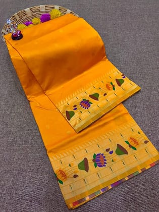 Payal Lotus Border Paithani Soft Tana Silk Sarees