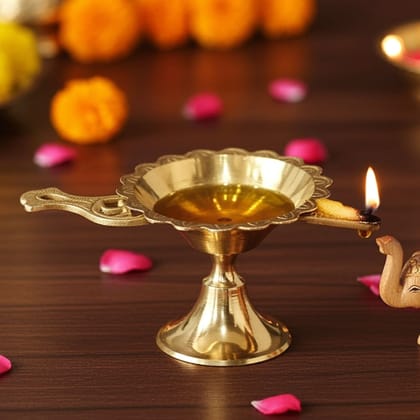 Brass Swastic Deepak No. 4 (ZMAS144 E)