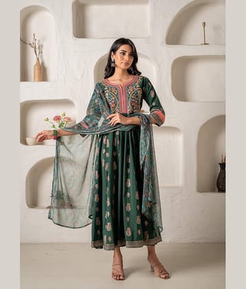 Juniper Women Viscose Embroidered Flared Kurti With Pants ( Green )