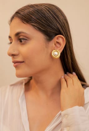 Celeste Pearl Studs-STAINLESS STEEL / WHITE