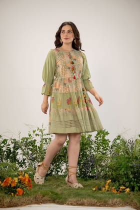 FREYAA Green Cotton Round-Neck Tunic with Embroidery-GREEN / S