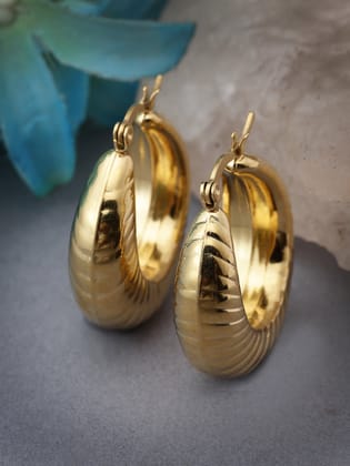 NVR Gold plated hoop earrings