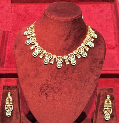 NECKLACE GP