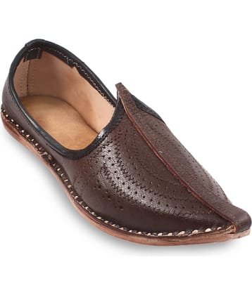 Apratim Brown Men's Jutti