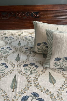 Cypress Mughal Jaal Handloom Bedcover Super King 108x108 inches