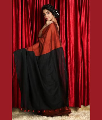 SARADA HANDLOOM Cotton Colorblock Saree With Unstitched Blouse Piece ( Magenta )