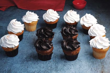 Assorted classic cupcakes pack of 2
