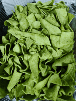 Mom's Magic Producer Broccoli Chips (100g) | Crispy Vegetable Snack | Healthy Munching