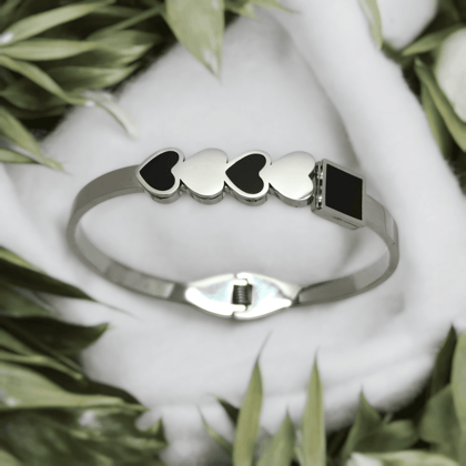 Silver Bracelet with Black & White Hearts