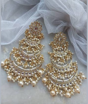 Padmavati Bangles Gold Chandbalis Earrings ( Pack of 1 )