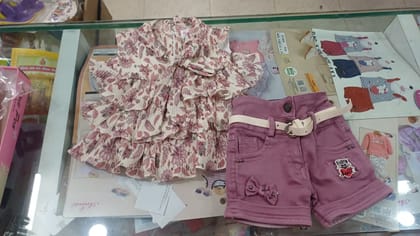 Funcy shorty pair