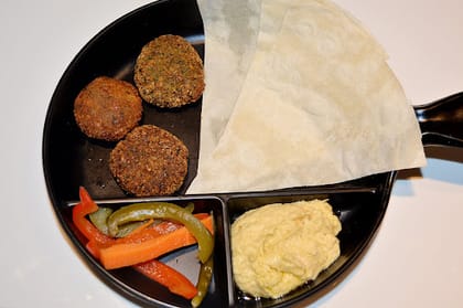 Falafel With Humus
