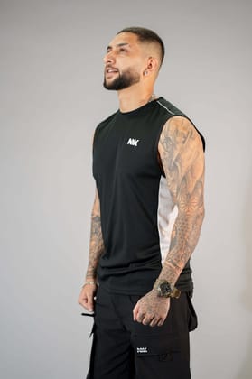 Black Solid Slim Fit Training Vest Black Solid Slim Fit Training Vest