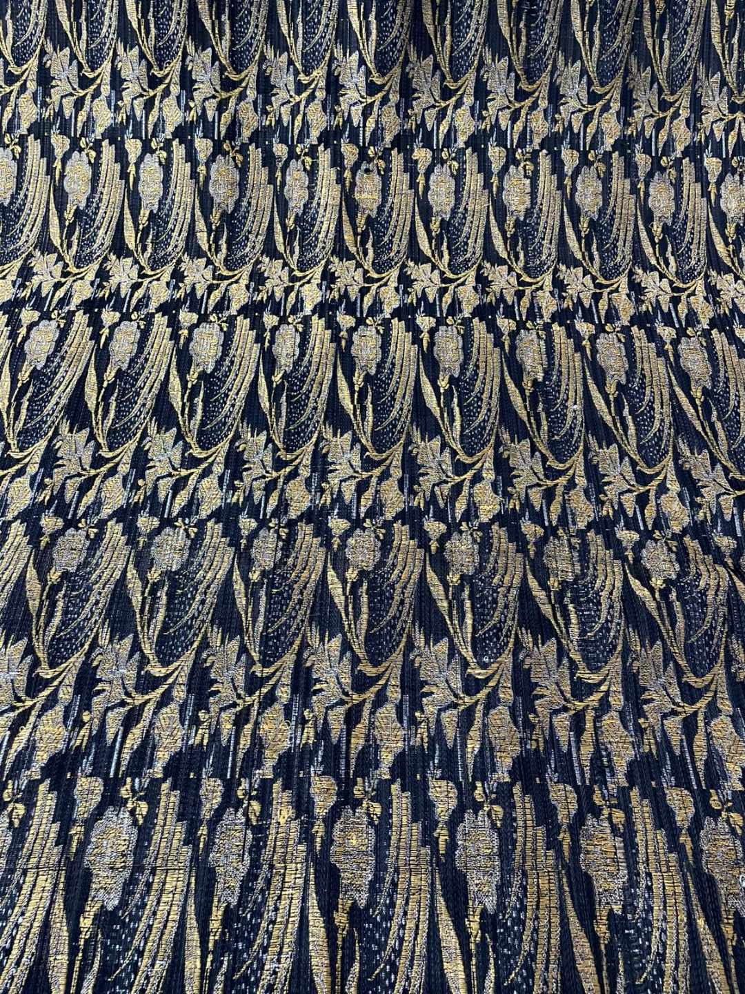 Turredaar Old Pattern- Himroo Handloom Fabric