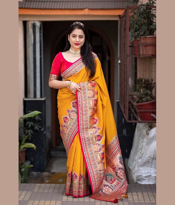 Rangtulika Ethnics Cotton Woven Banarasi saree With Unstitched Blouse Piece ( Mustard )
