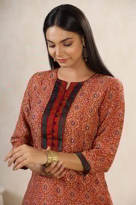 Aafrah Nafees Ajrakh Modal Silk Kurta And Dupion Silk Pant Set-S / Orange / Orange