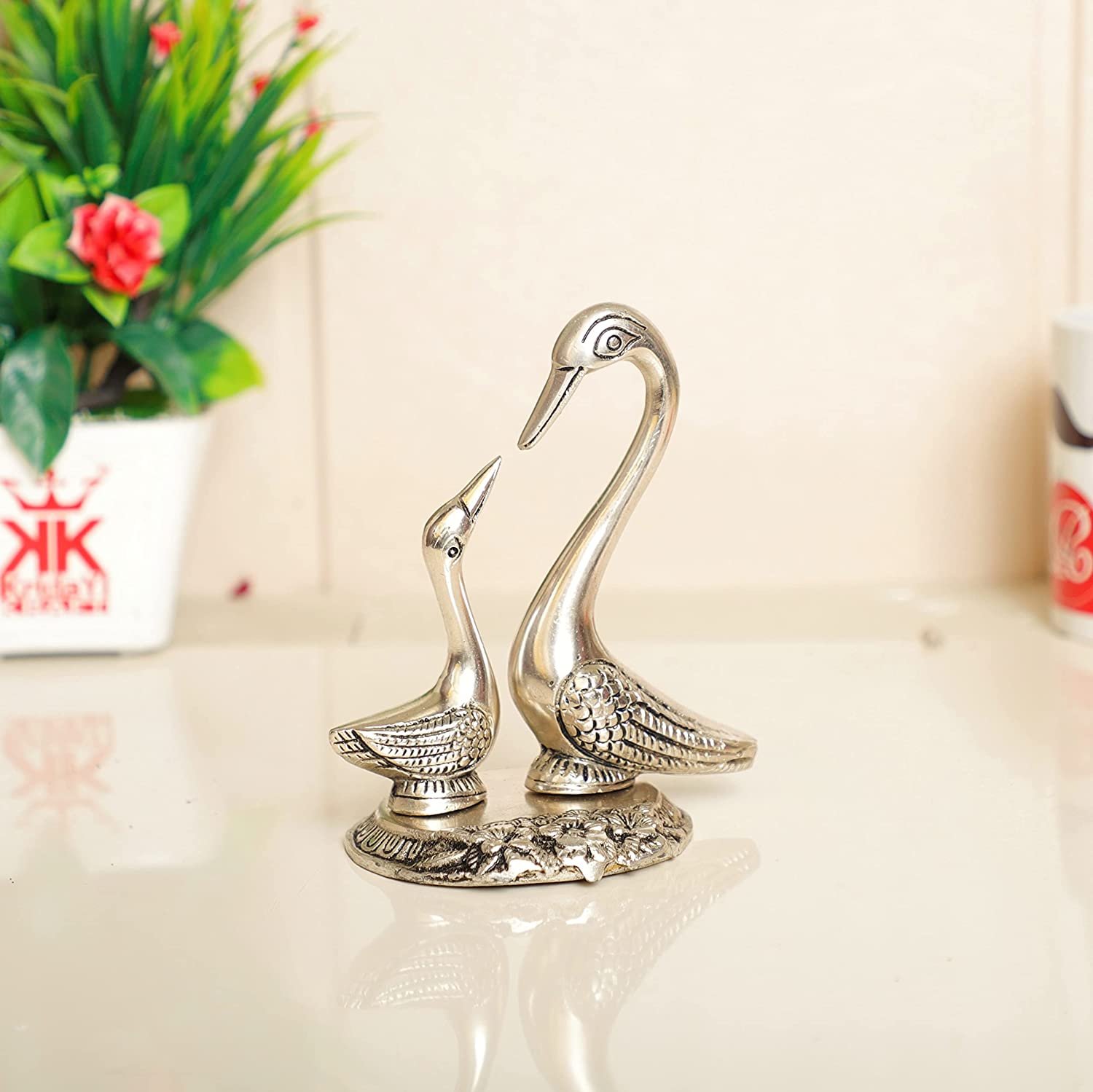 DreamKraft Metal Love Birds swan Set Pair of Kissing Duck, Showpiece Statue - Medium, silver