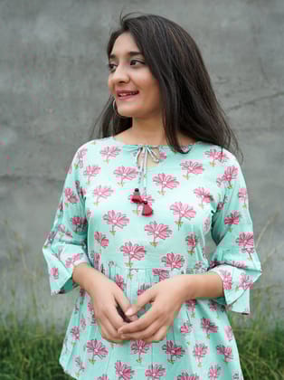 Pink Daisy Sky Blue Floral Cotton Top-XS