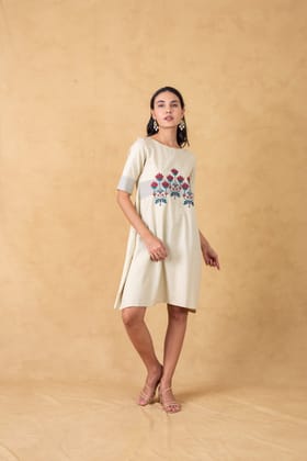Off White Floral Embroidered Shift Dress-XL