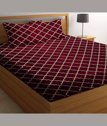 Decent Home Microfiber 1 Double Queen Bedsheet with 2 Pillow Covers ( Maroon )