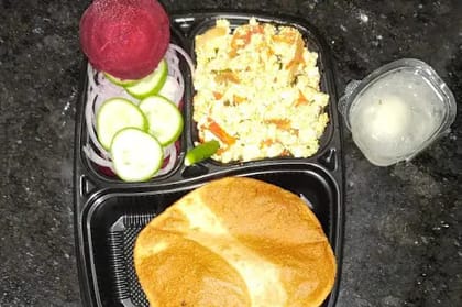 4 Poori With Paneer Bhurji And Salad And Rasgulla [1 Piece]