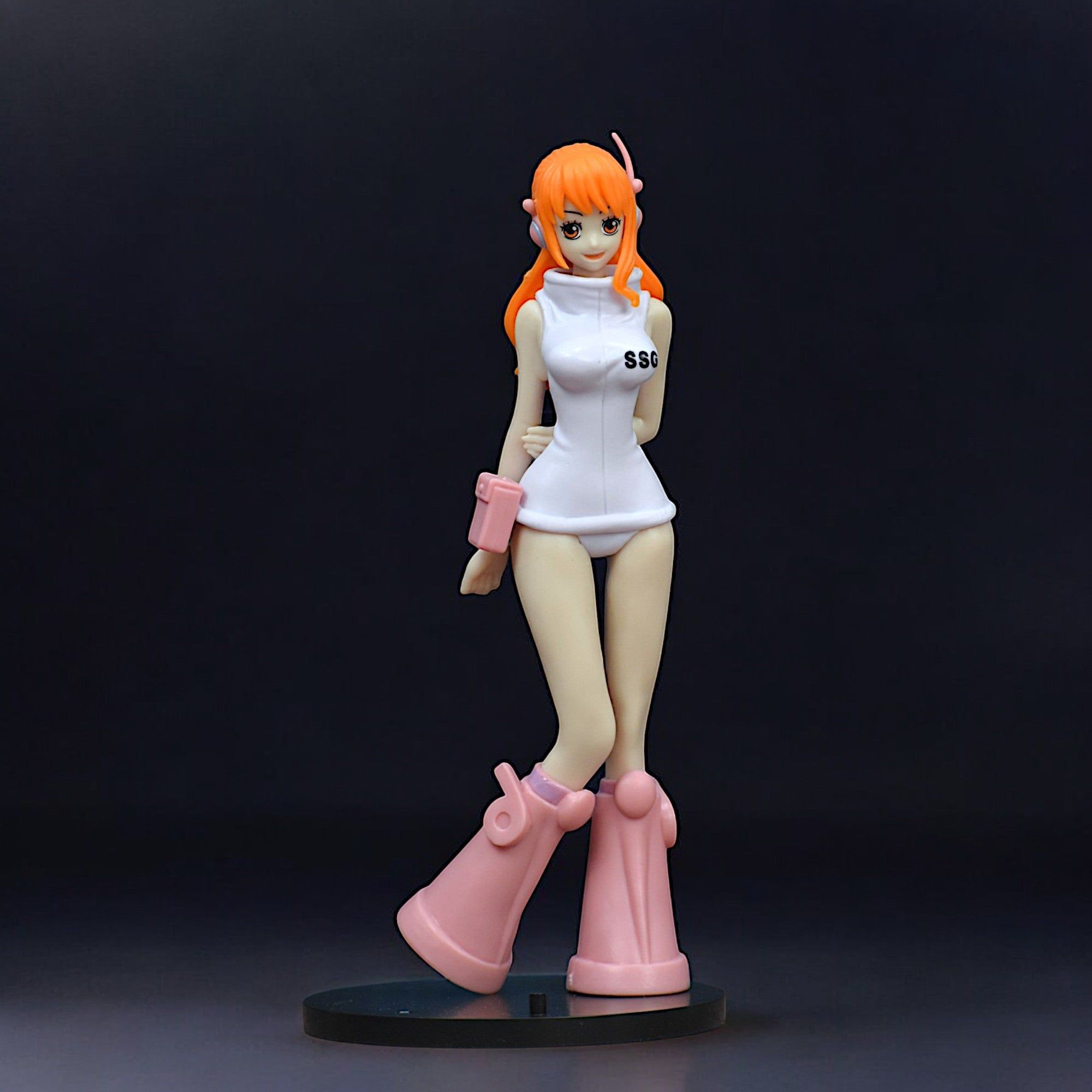 NAMI - THE GRANDLINE SERIES ACTION FIGURE WITH STAND (17 CM HEIGHT) - ONE PIECE