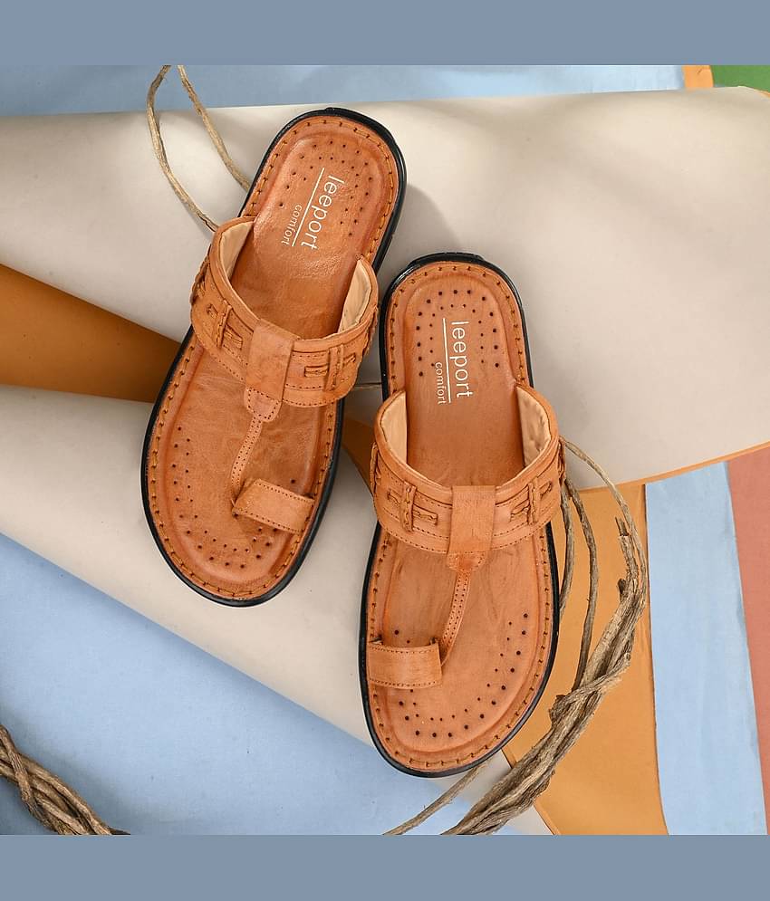 Leeport Beige Kolhapuri Chappal