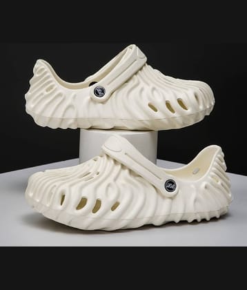 TR - Black Men's Clogs