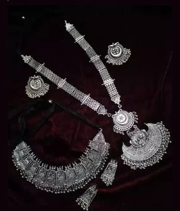 Samridhi DC Silver Alloy Necklace Set ( Pack of 1 )
