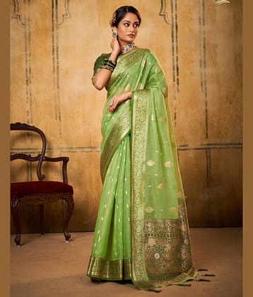 Satrani Silk Blend Woven Saree With Unstitched Blouse Piece ( Red )