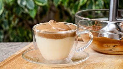 Dalgona Hot Coffee