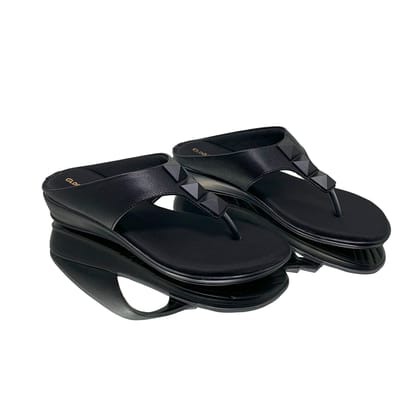 Sleek Step Studded Wedges-Black / 36