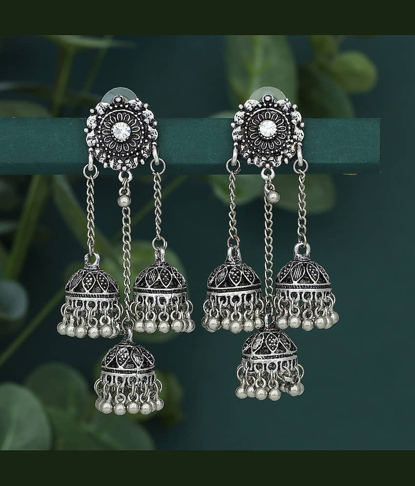 Sukkhi Alluring Oxidised Chandelier Earring for Women
