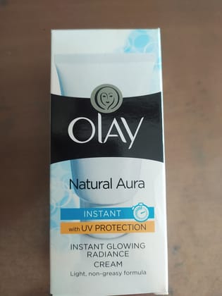 Olay Natural aura Instant With uv protection Instant glowing Radiance Cream Light, non-greasy formula 