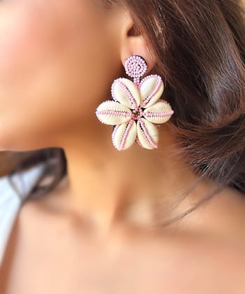 Cowrie Bloom Danglers-Pink