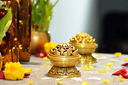 LOTUS DHOOP CONES FOR HOME TEMPLE DÉCOR  by Snova Enterprises