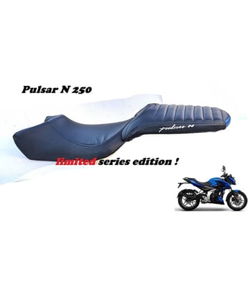 PULSAR N 250 SPLIT BIKE SEAT COVER