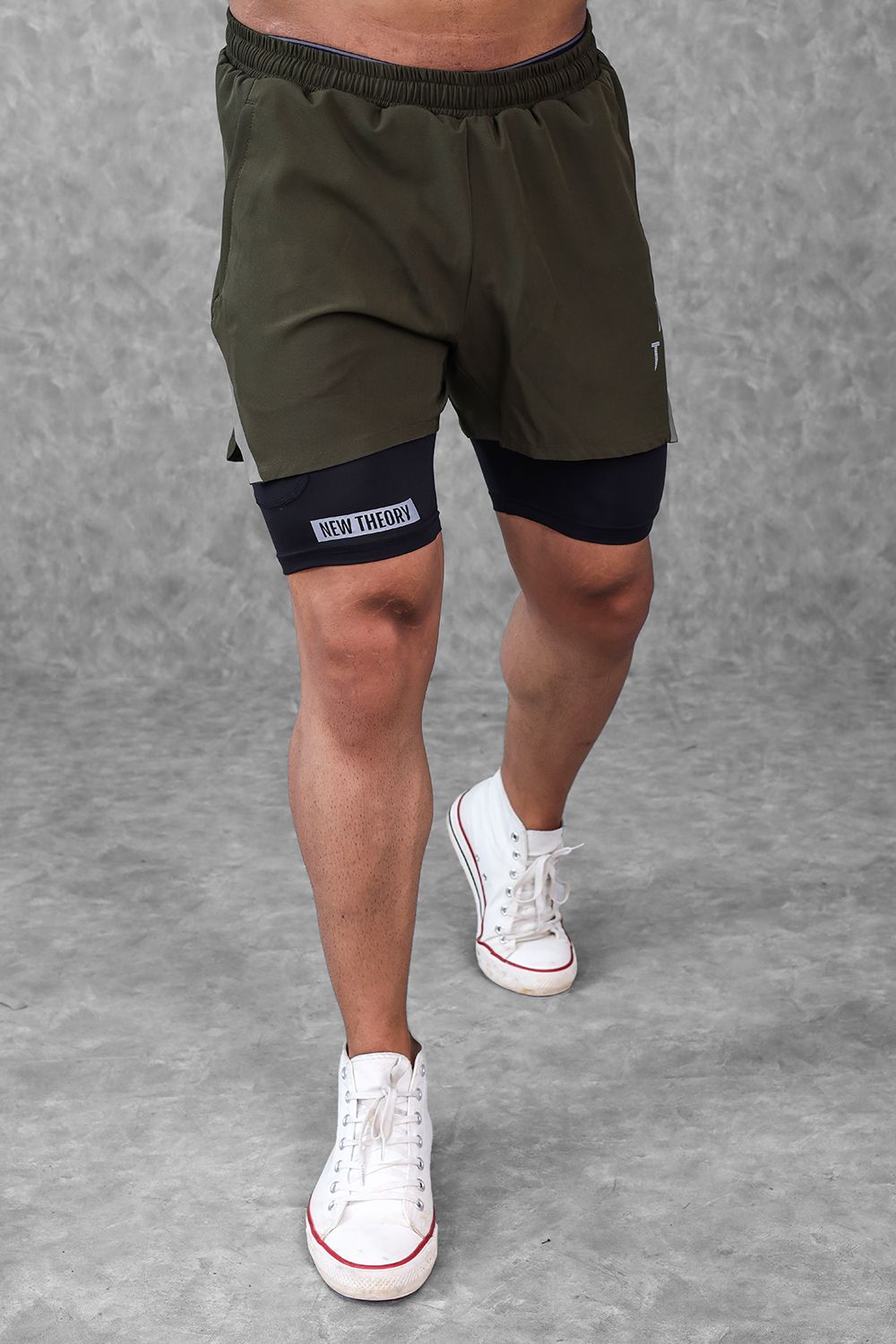 Critical performance Shorts 5 Inch  - Olive-M