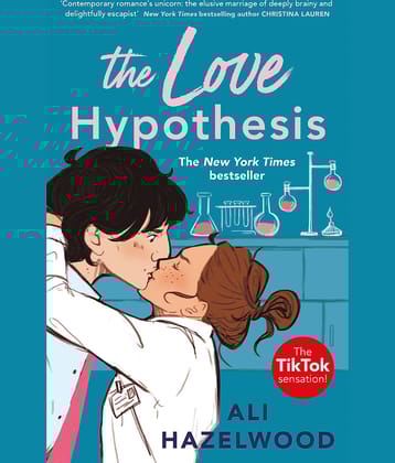 THE LOVE HYPOTHESIS: Tiktok made me buy it! The romcom of the year! Paperback 21 October 2021 by Ali Hazelwood