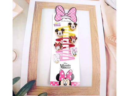 Li'l Diva Disney Mickey, Minnie and Daisy Set For girls aged 3 years and above Li'l Diva Disney Mickey, Minnie and Daisy Set For girls aged 3 years and above